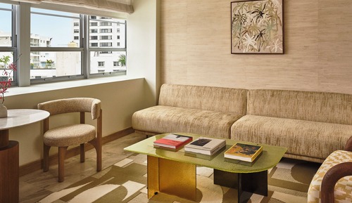 Suite, 1 King Bed, City View