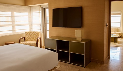 Suite, 1 King Bed, Balcony, Oceanfront