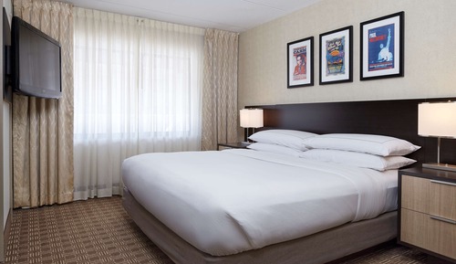 Suite, 1 King Bed (3 Room Music City Suite)