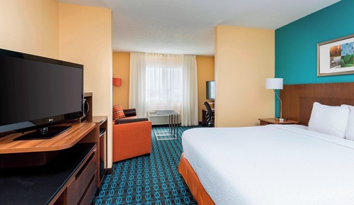 Executive Suite, 1 King Bed with Sofa bed, Non Smoking