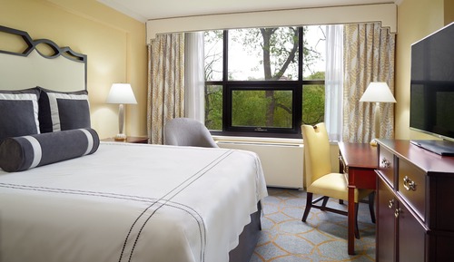 Traditional Room, 1 Queen Bed
