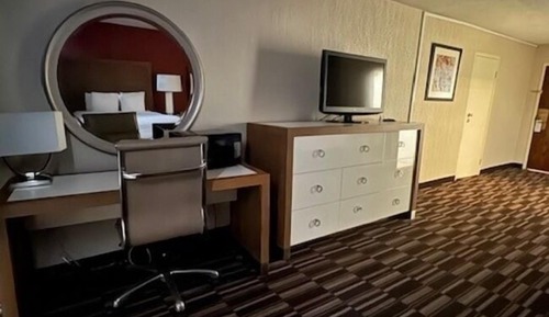 Deluxe Room, 2 Queen Beds, Accessible, Non Smoking