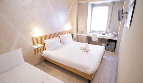 Economy Triple Room