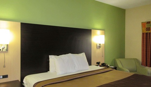 Standard Room, 1 King Bed, Non Smoking