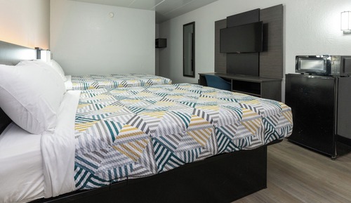 Deluxe Room, 2 Double Beds, Smoking, Refrigerator & Microwave
