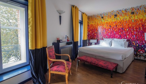 Double Room or Deluxe Twin