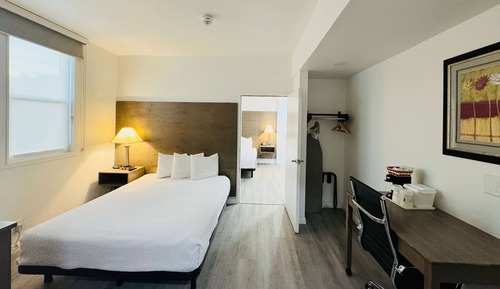 Suite, 1 Bedroom, Accessible, Non Smoking (Mobility Accessible)