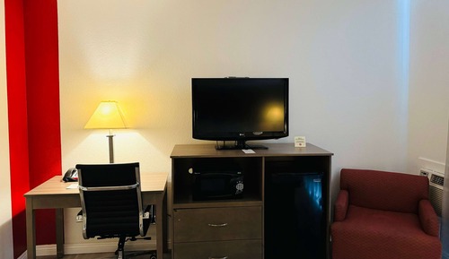 Room, 1 King Bed, Non Smoking (Harbor View)