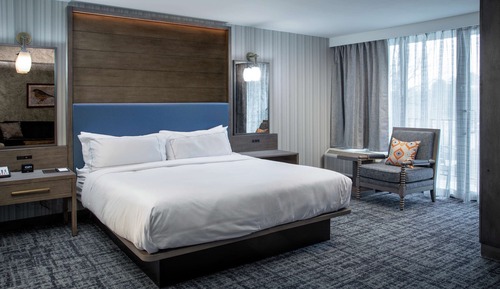 Studio Suite, 1 King Bed, Balcony