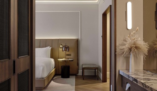 Suite, 1 King Bed