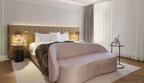 Room, 1 King Bed, Accessible, Bathtub