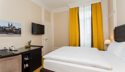 Economy Double Room, 1 Queen Bed, Non Smoking
