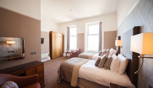 Executive Room, 2 Twin Beds, Non Smoking, View