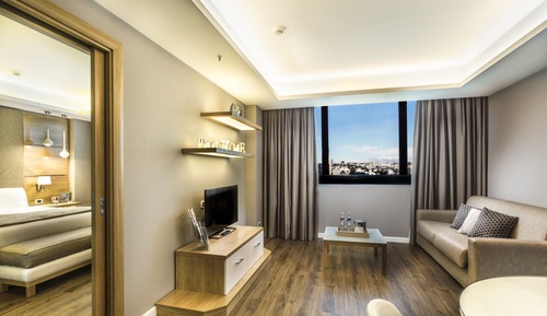 Suite, 1 Bedroom (Terrace Access)