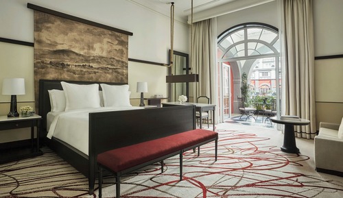 Premier Room, 1 King Bed, Terrace