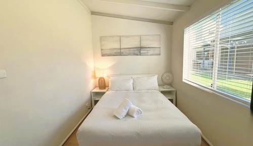 Cottage 3.5* - 2 Bedroom, 1 Bathroom (1 Queen,1 Double and 1 Bunk Bed)