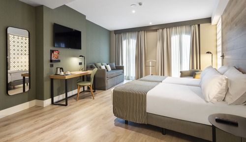 Deluxe Room (Single Use | Spa Access)