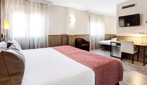 Triple Room (3 Adults)