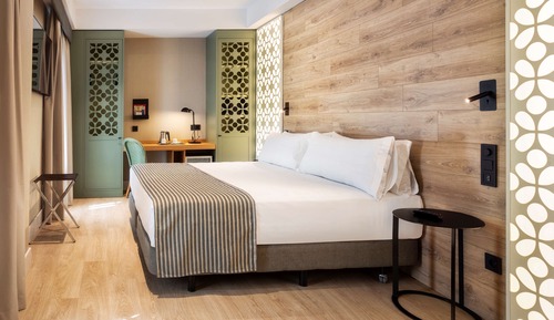 Premium Room