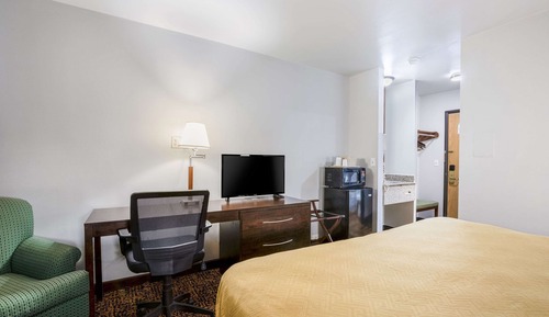 Room, 1 King Bed, Non Smoking