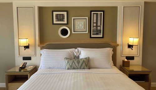 Deluxe Room, 1 King Bed