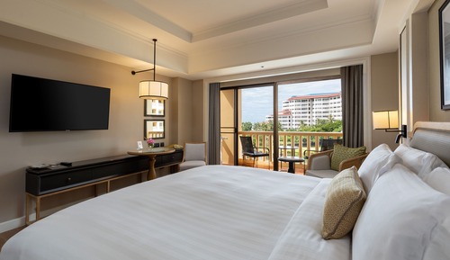Club Room, 1 King Bed