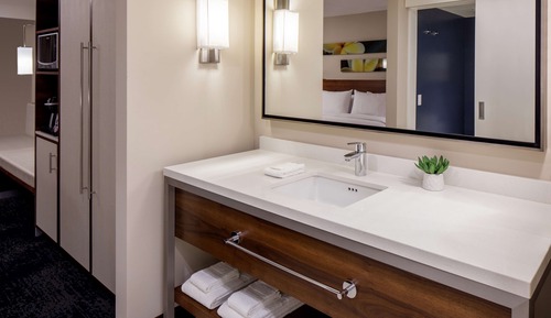 Suite, 1 Bedroom, City View