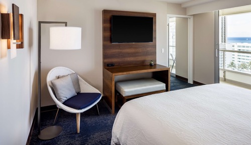 Suite, 1 Bedroom, Partial Ocean View