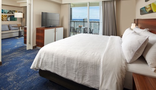 Suite, 1 Bedroom, Accessible (Roll-In Shower)