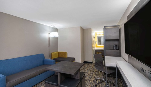 Deluxe Room, 1 King Bed, Non Smoking