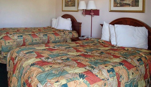 Standard Room, 2 Double Beds, Smoking
