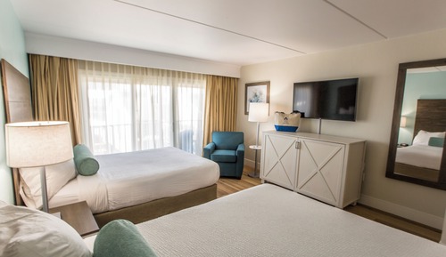 Suite, 2 Queen Beds (Side Ocean View)