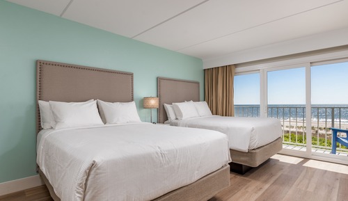 Deluxe Room, 2 Queen Beds, Oceanfront