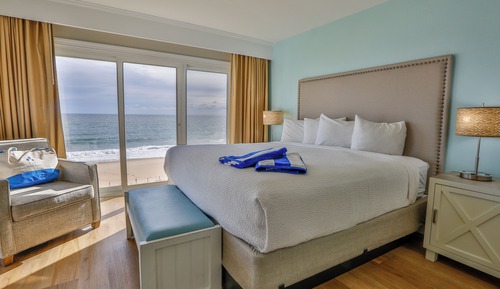Suite, 1 King Bed with Sofa bed, Oceanfront