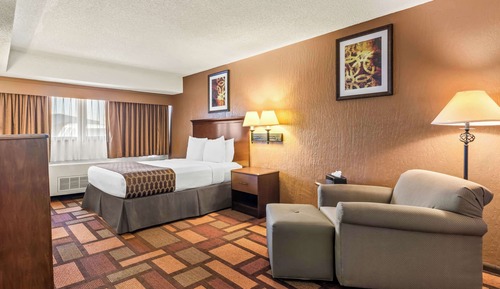 Standard Room, 1 King Bed, Non Smoking
