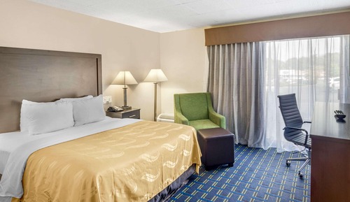 Standard Room, 1 Queen Bed, Non Smoking