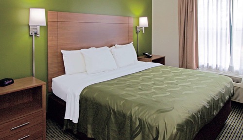 Business Suite, 1 King Bed, Non Smoking