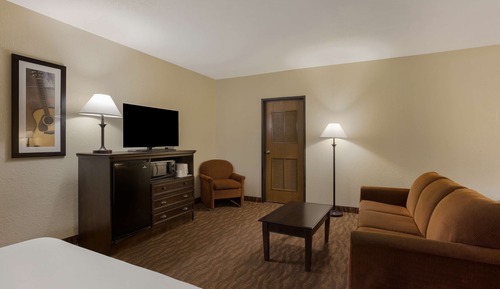 Suite, 2 Queen Beds, Non Smoking, Microwave (with Sofabed)
