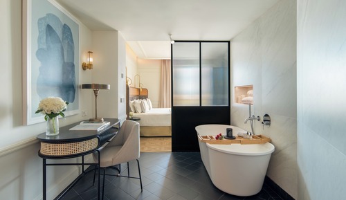 Suite (Homey)