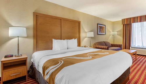 Standard Room, 1 King Bed, Smoking