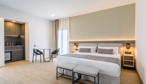 Deluxe Room (Superior)