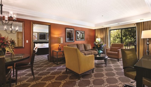 Suite, 1 King Bed, Non Smoking