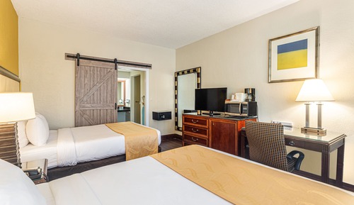 Room, 2 Queen Beds, Accessible, Non Smoking