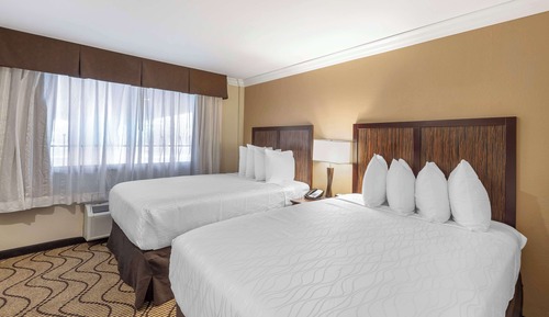 Standard Studio, 2 Queen Beds, Non Smoking, Refrigerator & Microwave