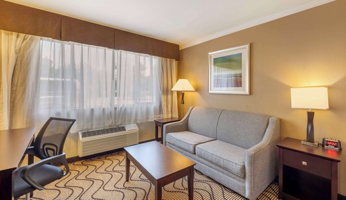Suite, Multiple Beds, Non Smoking
