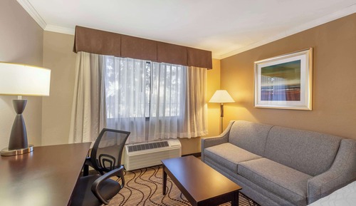 Standard Room, 2 Queen Beds, Non Smoking, Refrigerator & Microwave (with Sofabed)