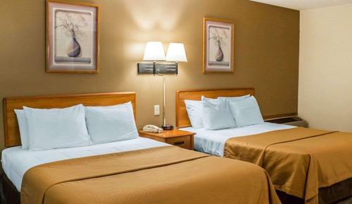 Standard Room, 2 Queen Beds, Non Smoking