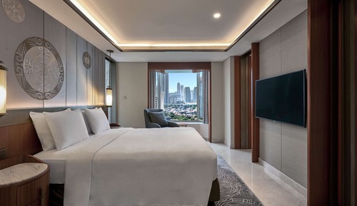 Suite (Capital, Bundaran View)