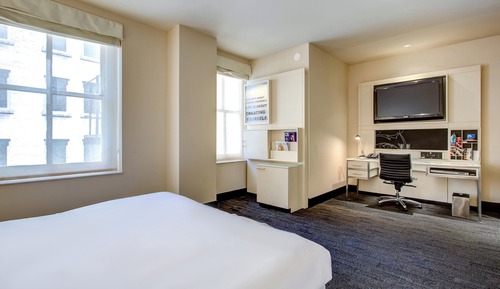 Premium Room, 1 King Bed, Non Smoking