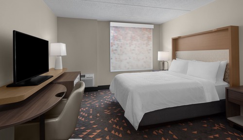 Standard Room, 1 Queen Bed
